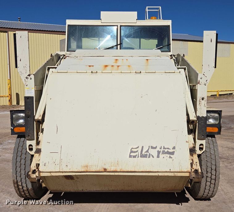 image for item DY1247 1990 Elgin Premier Pelican street sweeper truck