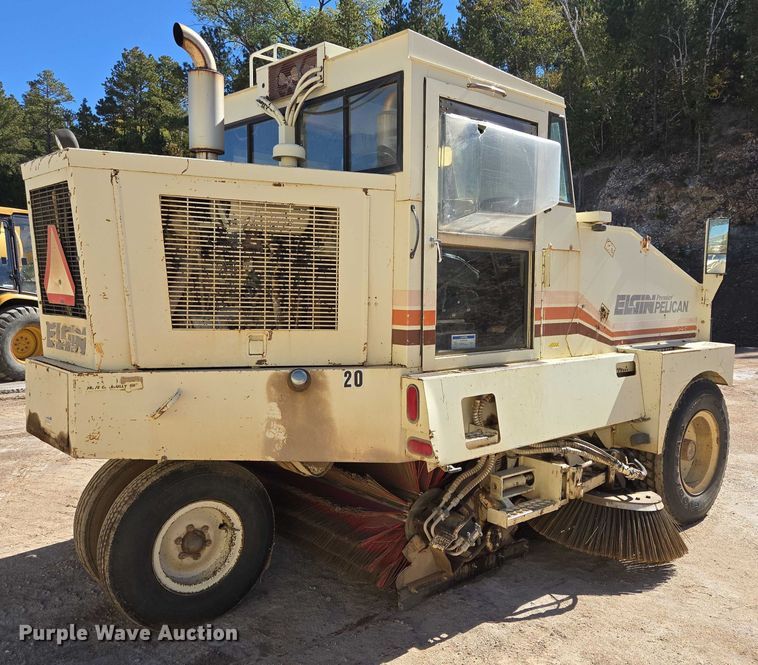 image for item DY1247 1990 Elgin Premier Pelican street sweeper truck