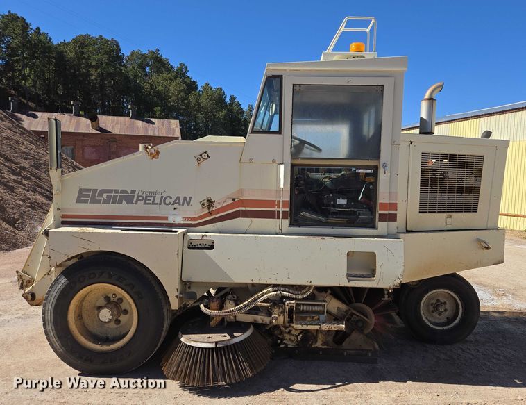 image for item DY1247 1990 Elgin Premier Pelican street sweeper truck