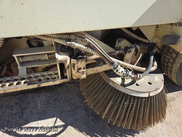 image for item DY1247 1990 Elgin Premier Pelican street sweeper truck