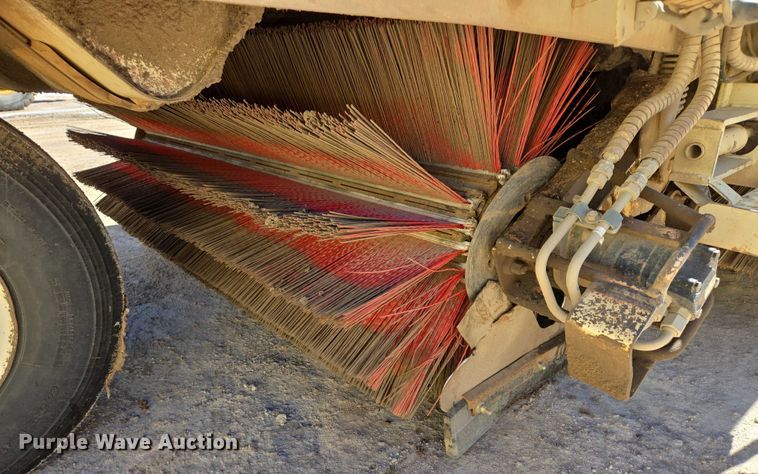 image for item DY1247 1990 Elgin Premier Pelican street sweeper truck