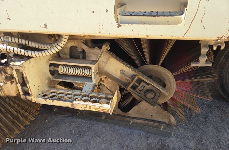 image for item DY1247 1990 Elgin Premier Pelican street sweeper truck