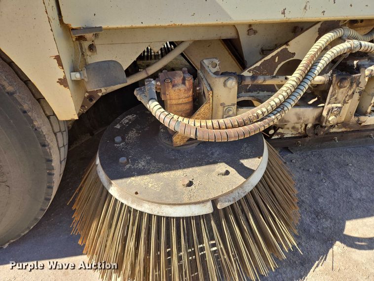 image for item DY1247 1990 Elgin Premier Pelican street sweeper truck