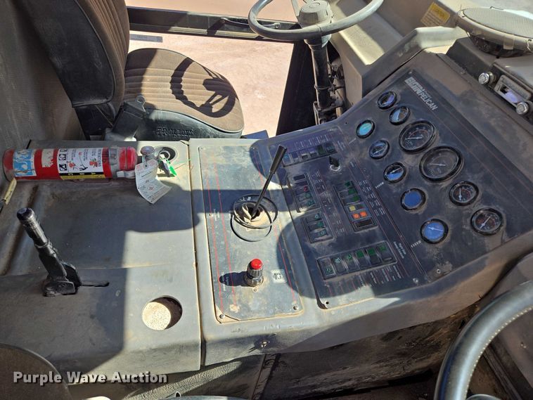 image for item DY1247 1990 Elgin Premier Pelican street sweeper truck