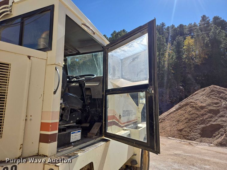 image for item DY1247 1990 Elgin Premier Pelican street sweeper truck