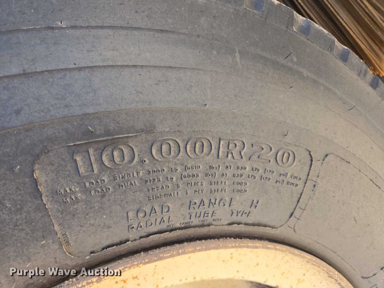 image for item DY1247 1990 Elgin Premier Pelican street sweeper truck