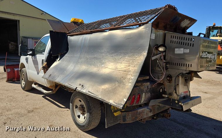 image for item DY1249 2009 Ford F350 Super Duty XL flatbed pickup truck