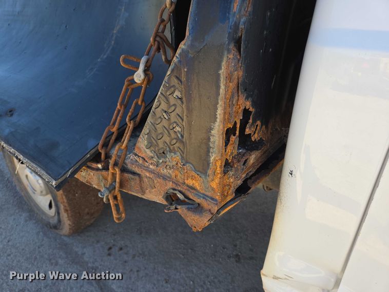 image for item DY1249 2009 Ford F350 Super Duty XL flatbed pickup truck