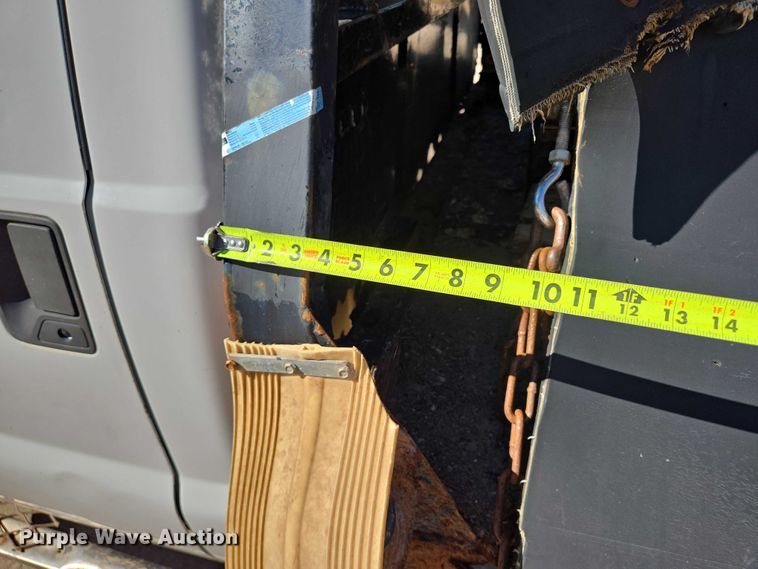 image for item DY1249 2009 Ford F350 Super Duty XL flatbed pickup truck