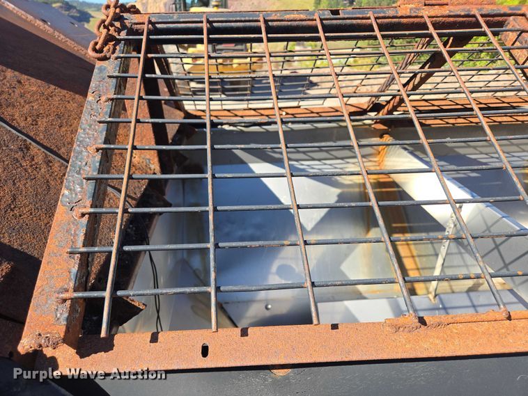 image for item DY1249 2009 Ford F350 Super Duty XL flatbed pickup truck