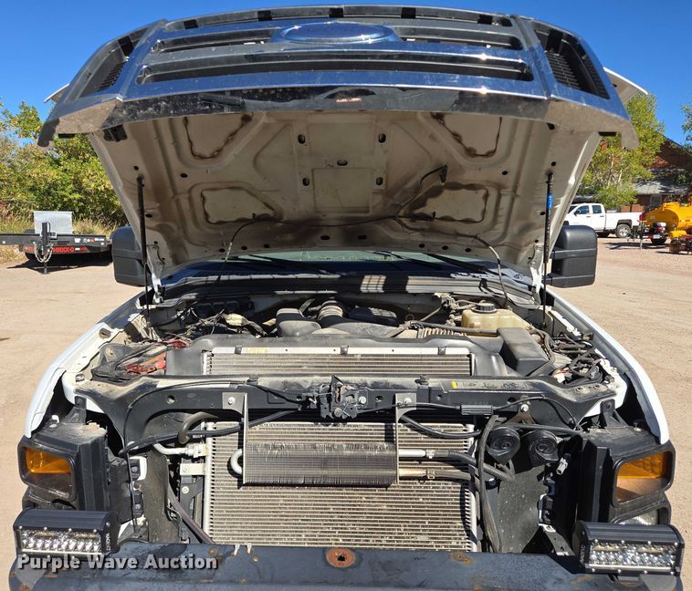 image for item DY1249 2009 Ford F350 Super Duty XL flatbed pickup truck