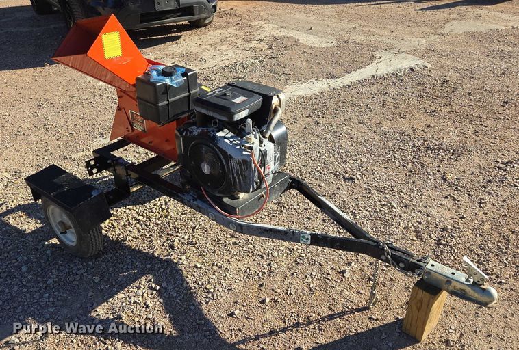 image for item DY1252 DR Chipper C18-CHP wood chipper