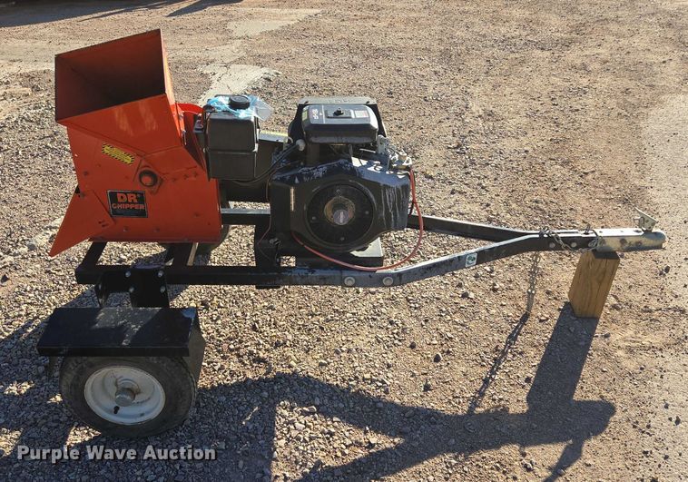 image for item DY1252 DR Chipper C18-CHP wood chipper