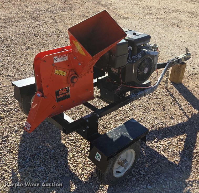 image for item DY1252 DR Chipper C18-CHP wood chipper