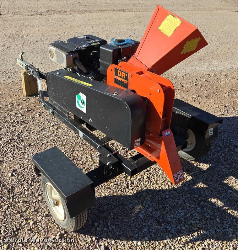 image for item DY1252 DR Chipper C18-CHP wood chipper