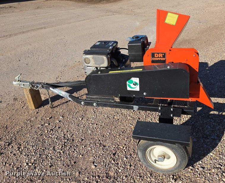 image for item DY1252 DR Chipper C18-CHP wood chipper