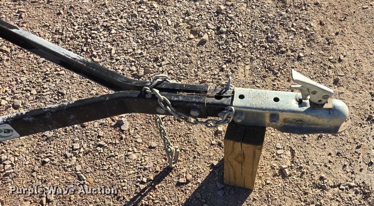 image for item DY1252 DR Chipper C18-CHP wood chipper