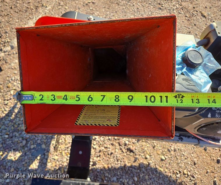 image for item DY1252 DR Chipper C18-CHP wood chipper