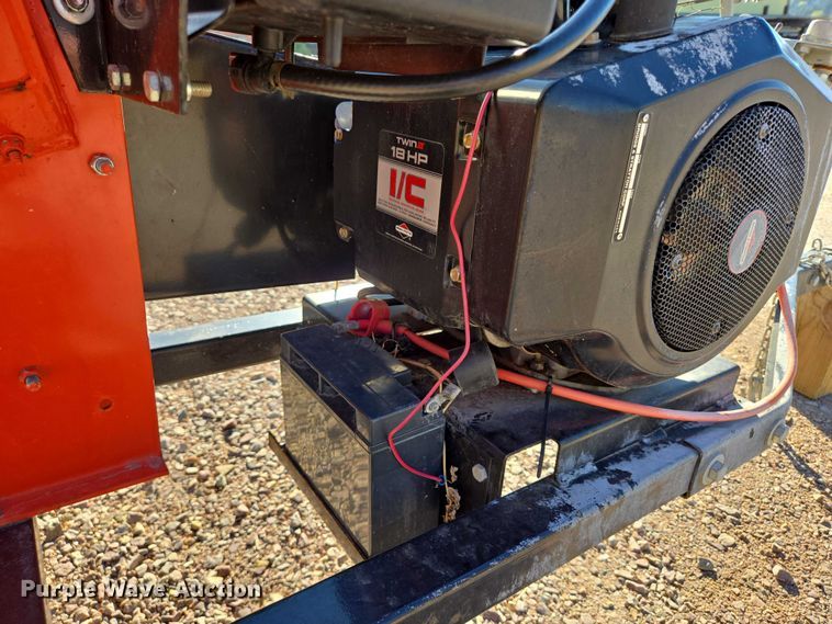 image for item DY1252 DR Chipper C18-CHP wood chipper