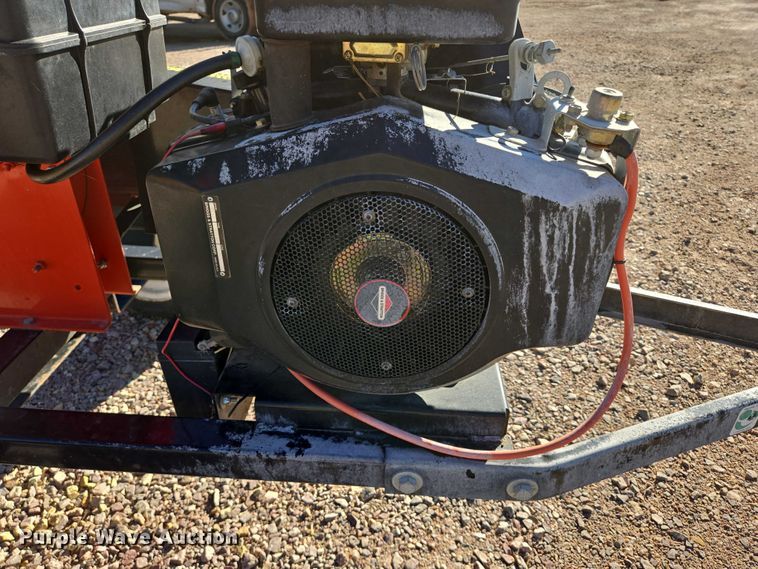 image for item DY1252 DR Chipper C18-CHP wood chipper