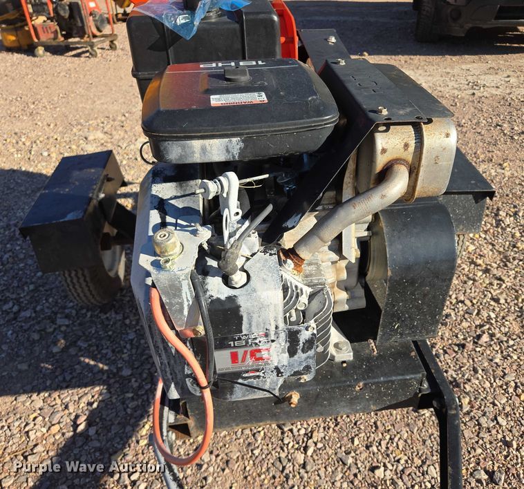 image for item DY1252 DR Chipper C18-CHP wood chipper