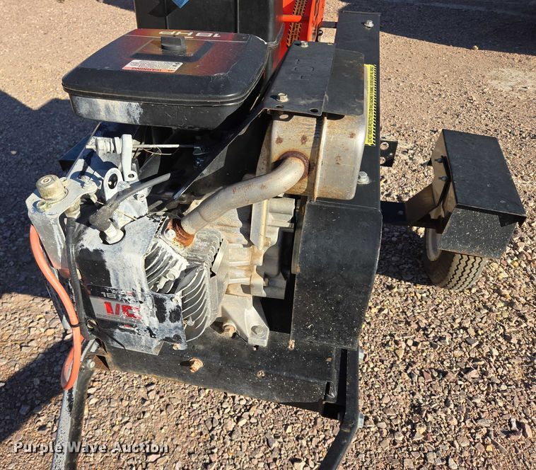 image for item DY1252 DR Chipper C18-CHP wood chipper