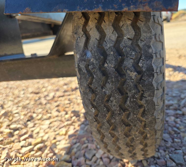 image for item DY1252 DR Chipper C18-CHP wood chipper