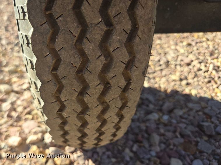 image for item DY1252 DR Chipper C18-CHP wood chipper