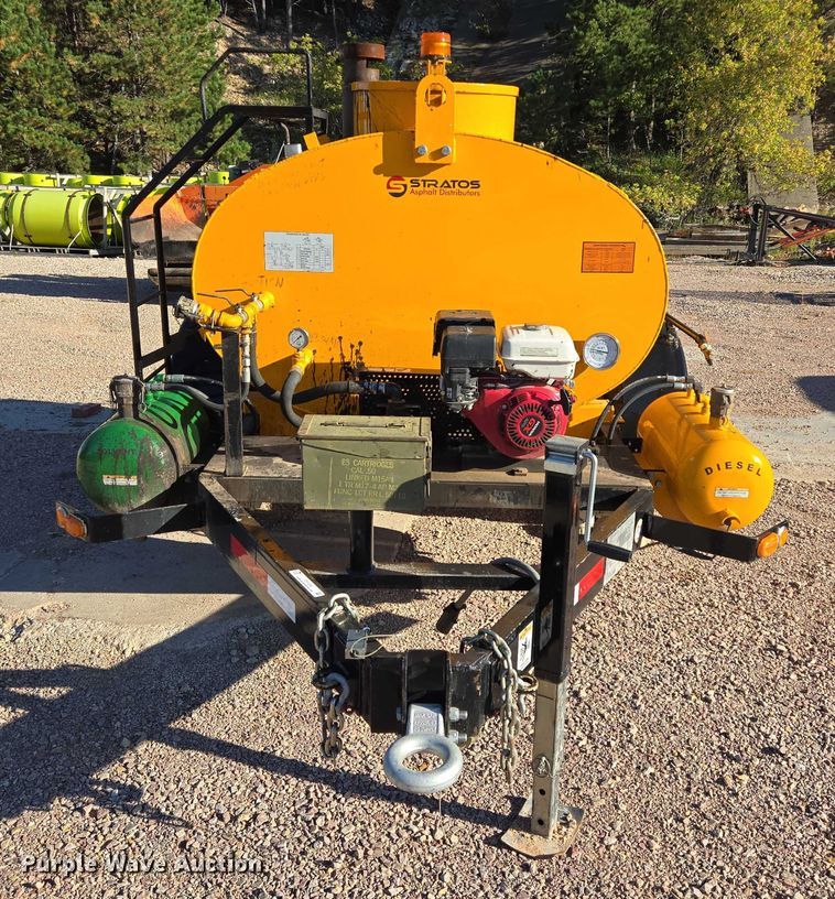 image for item DY1254 2016 Stratos Asphalt Distributors DMT-400 asphalt distributor trailer