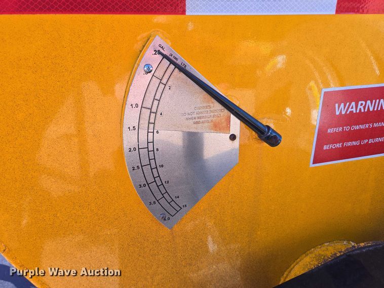 image for item DY1254 2016 Stratos Asphalt Distributors DMT-400 asphalt distributor trailer