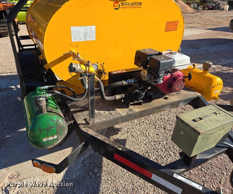 image for item DY1254 2016 Stratos Asphalt Distributors DMT-400 asphalt distributor trailer