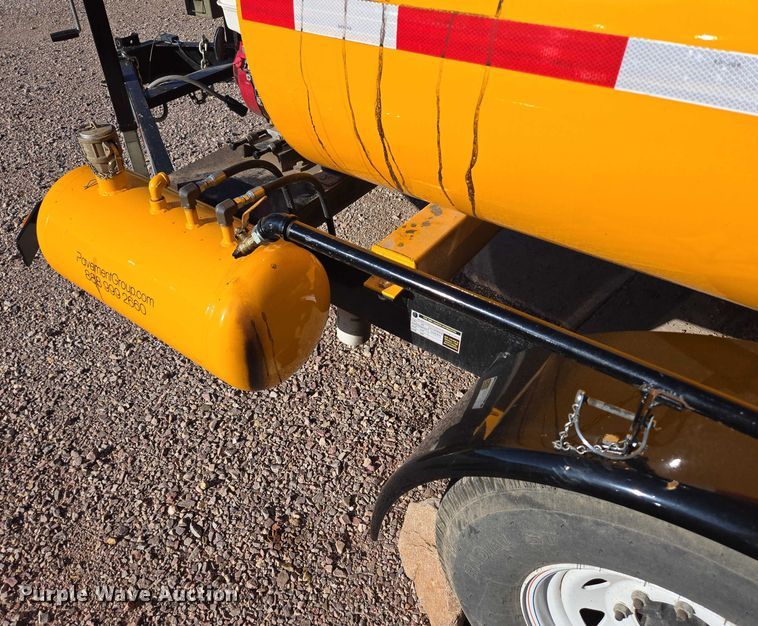 image for item DY1254 2016 Stratos Asphalt Distributors DMT-400 asphalt distributor trailer