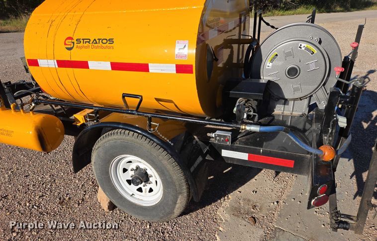 image for item DY1254 2016 Stratos Asphalt Distributors DMT-400 asphalt distributor trailer