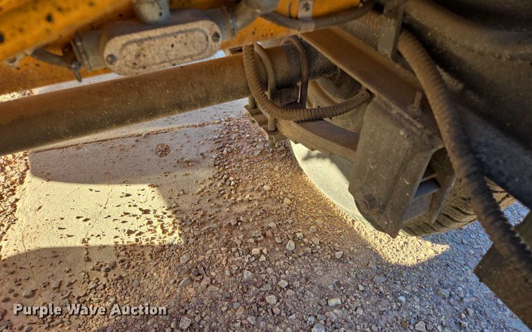 image for item DY1254 2016 Stratos Asphalt Distributors DMT-400 asphalt distributor trailer