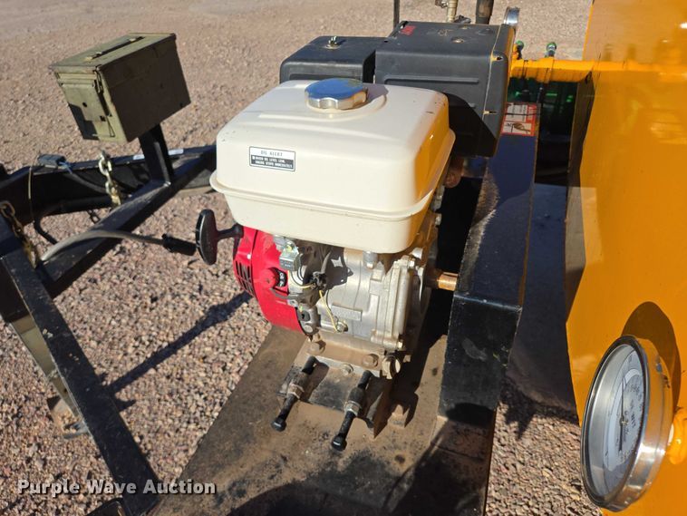 image for item DY1254 2016 Stratos Asphalt Distributors DMT-400 asphalt distributor trailer