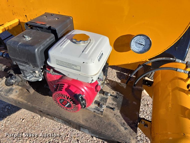 image for item DY1254 2016 Stratos Asphalt Distributors DMT-400 asphalt distributor trailer