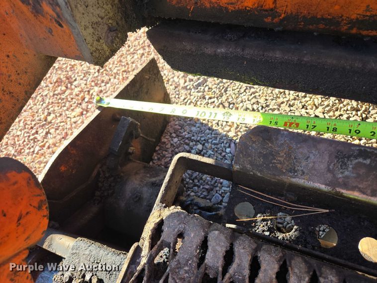 image for item DY1255 Gilcrest-Propaver 813RT paver