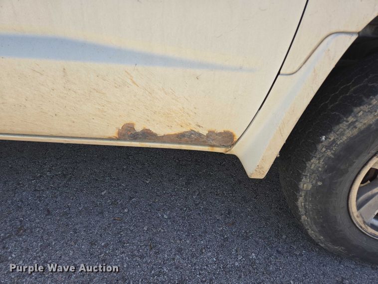 image for item DY1267 2008 Dodge Dakota Crew Cab pickup truck