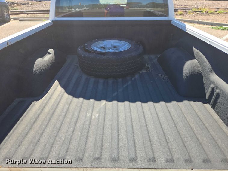 image for item DY1267 2008 Dodge Dakota Crew Cab pickup truck