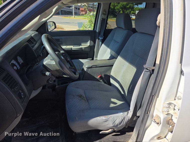 image for item DY1267 2008 Dodge Dakota Crew Cab pickup truck