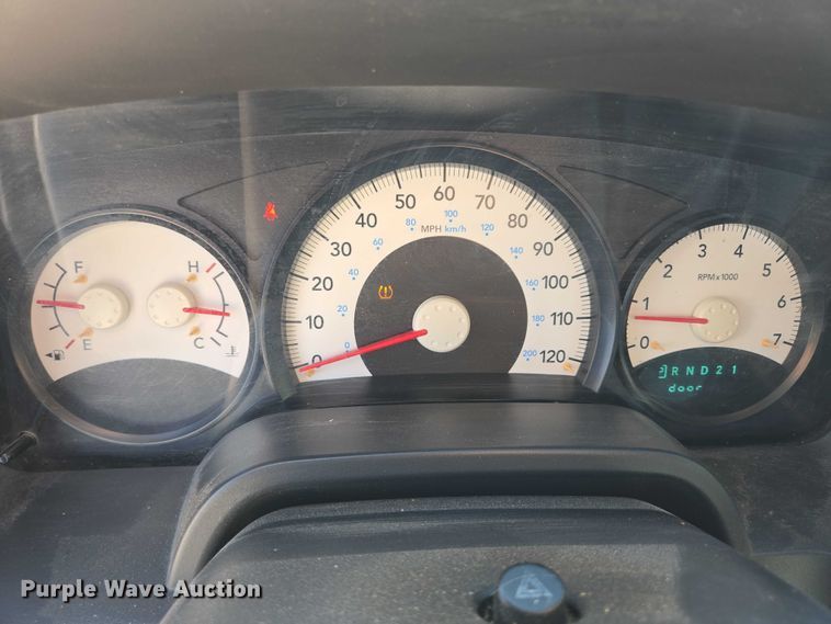 image for item DY1267 2008 Dodge Dakota Crew Cab pickup truck