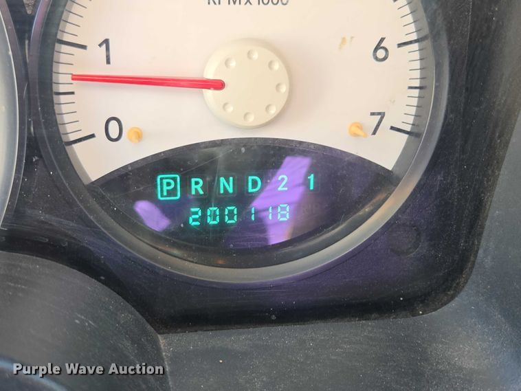 image for item DY1267 2008 Dodge Dakota Crew Cab pickup truck