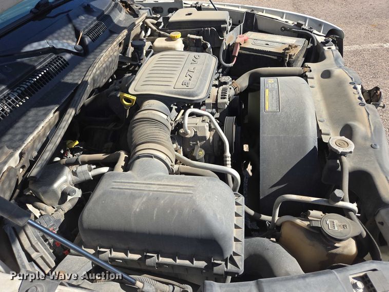 image for item DY1267 2008 Dodge Dakota Crew Cab pickup truck