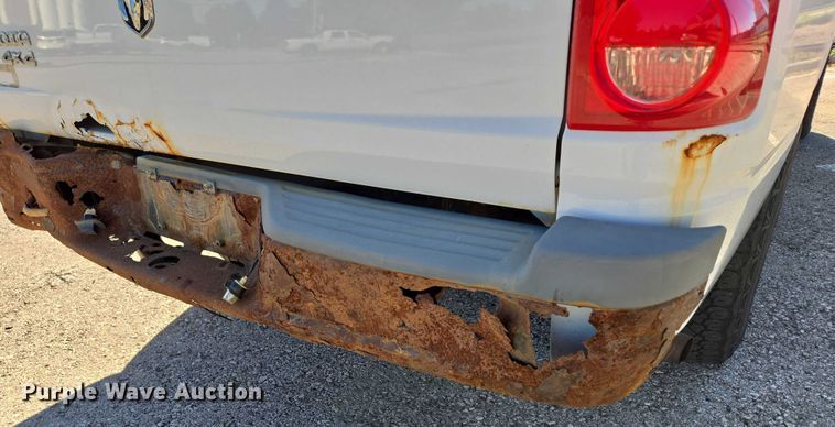 image for item DY1268 2008 Dodge Dakota Crew Cab pickup truck