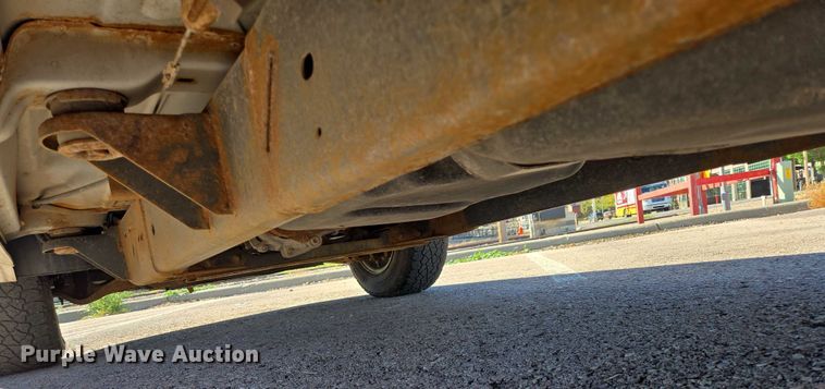 image for item DY1268 2008 Dodge Dakota Crew Cab pickup truck