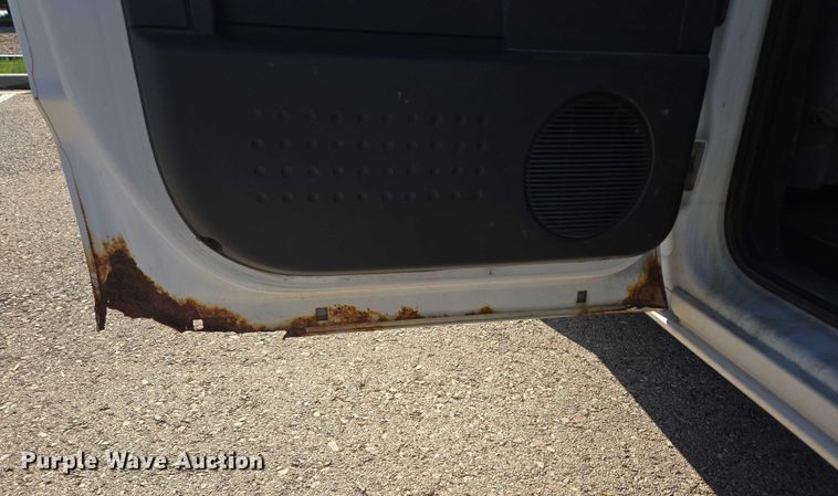 image for item DY1268 2008 Dodge Dakota Crew Cab pickup truck