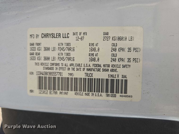 image for item DY1268 2008 Dodge Dakota Crew Cab pickup truck