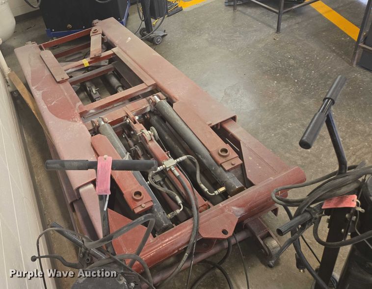 image for item DY1270 MAC Tools LFMR6 automotive lift