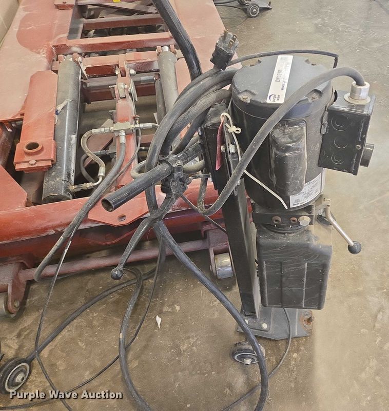 image for item DY1270 MAC Tools LFMR6 automotive lift