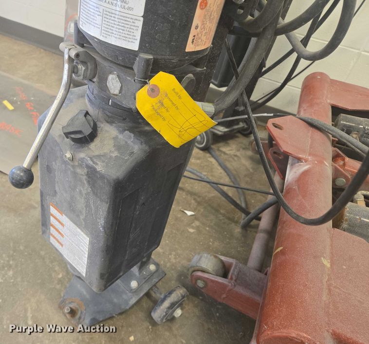 image for item DY1270 MAC Tools LFMR6 automotive lift